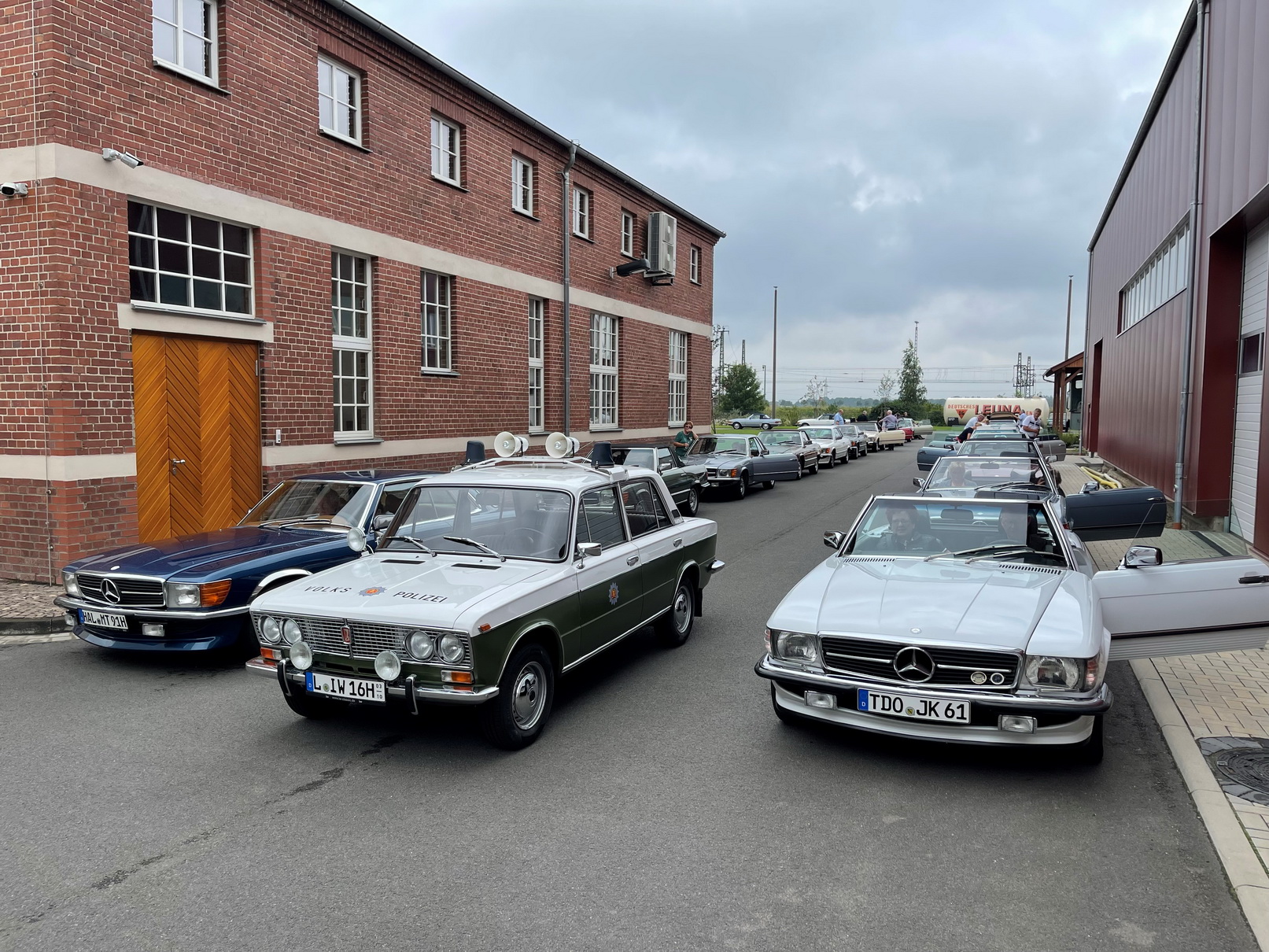17.07.2021 – Mercedes W 107 enthusiasts for a visit